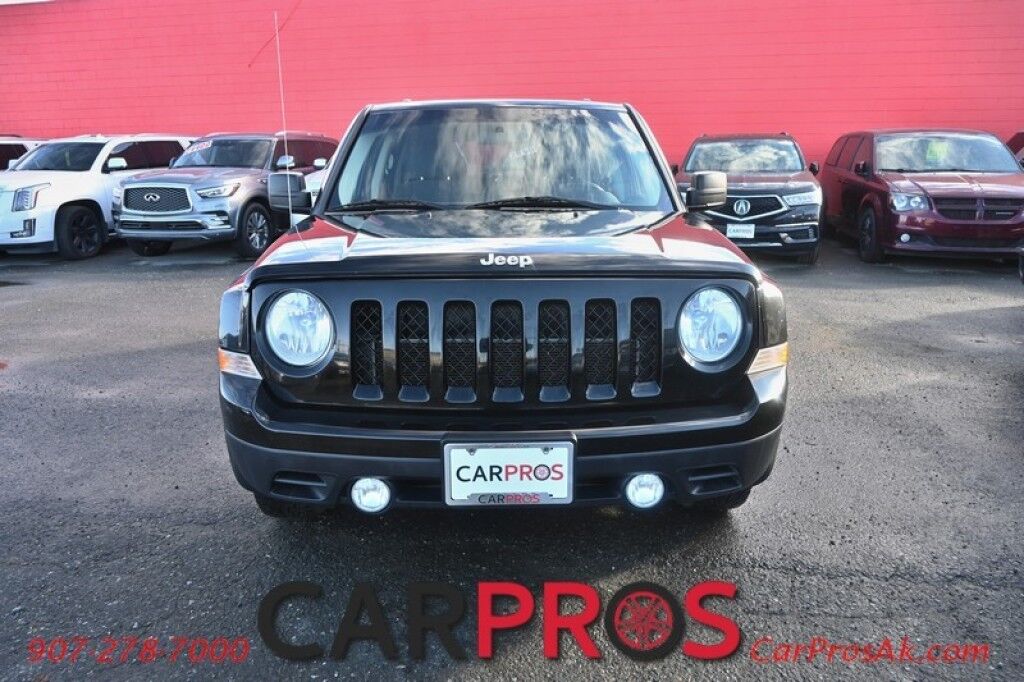 2015 Jeep Patriot Sport - 2.0L 4-Cyl - 5 Speed Manual - Premium Cloth Seats - Cruise Control - Fog Lights - Low Miles