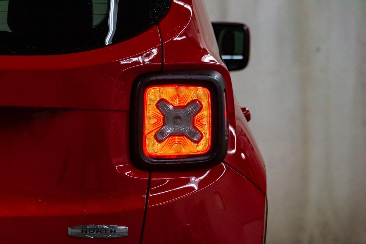 2015 Jeep Renegade 4x4 North BCam Red Deer AB