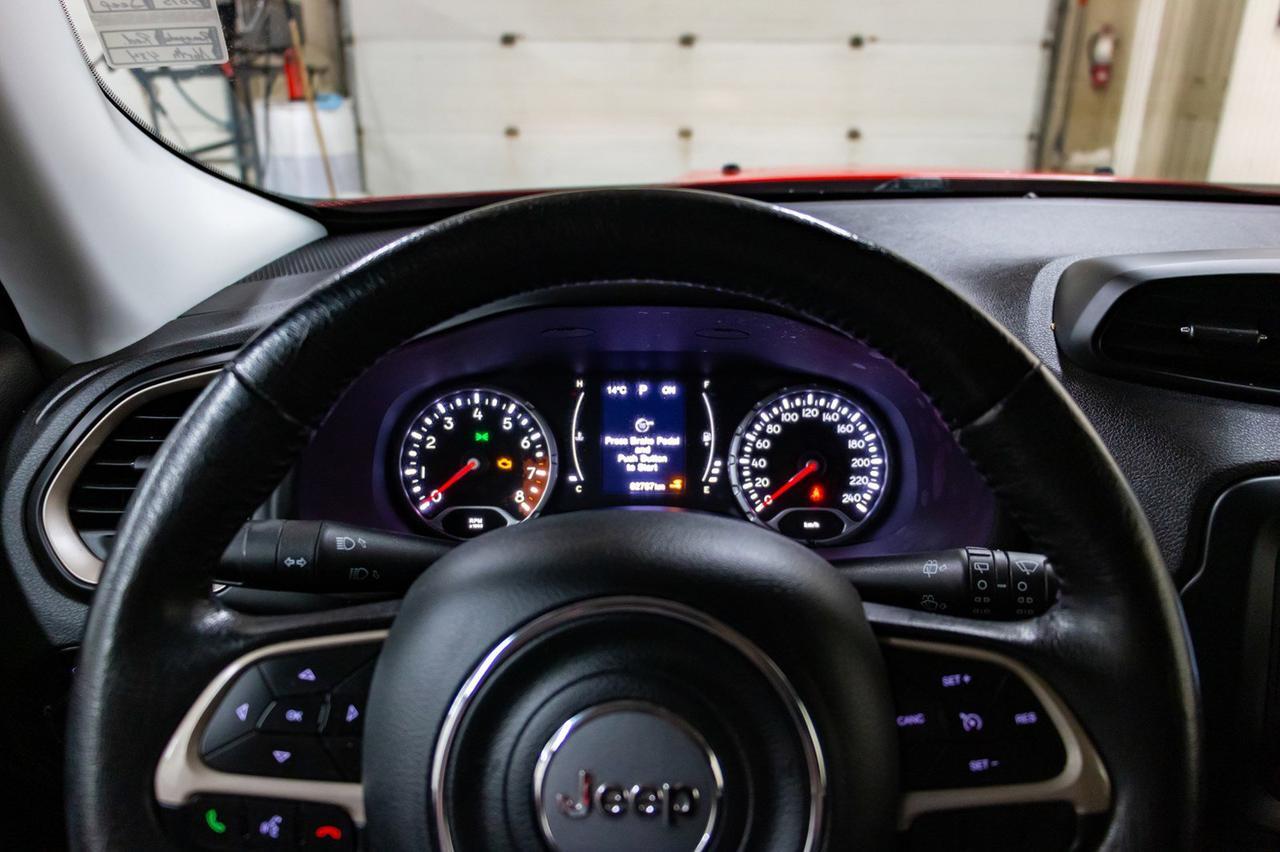 2015 Jeep Renegade 4x4 North BCam Red Deer AB