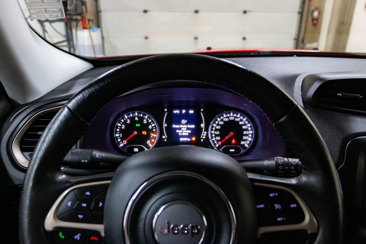 2015 Jeep Renegade 4x4 North BCam Red Deer AB