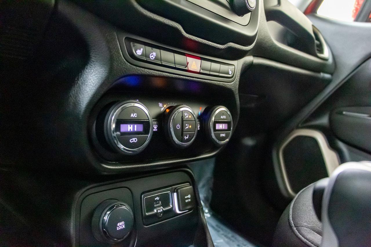 2015 Jeep Renegade 4x4 North BCam Red Deer AB