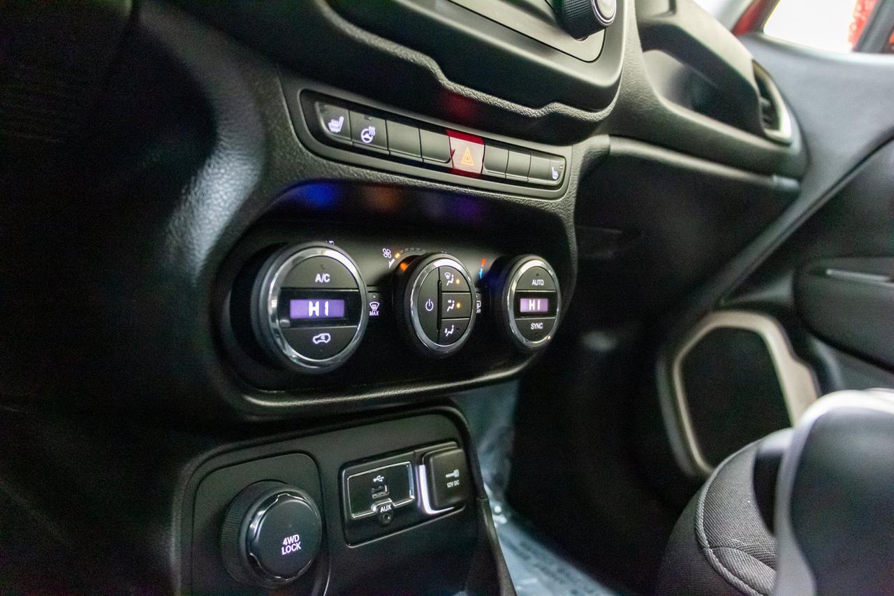 2015 Jeep Renegade 4x4 North BCam Red Deer AB