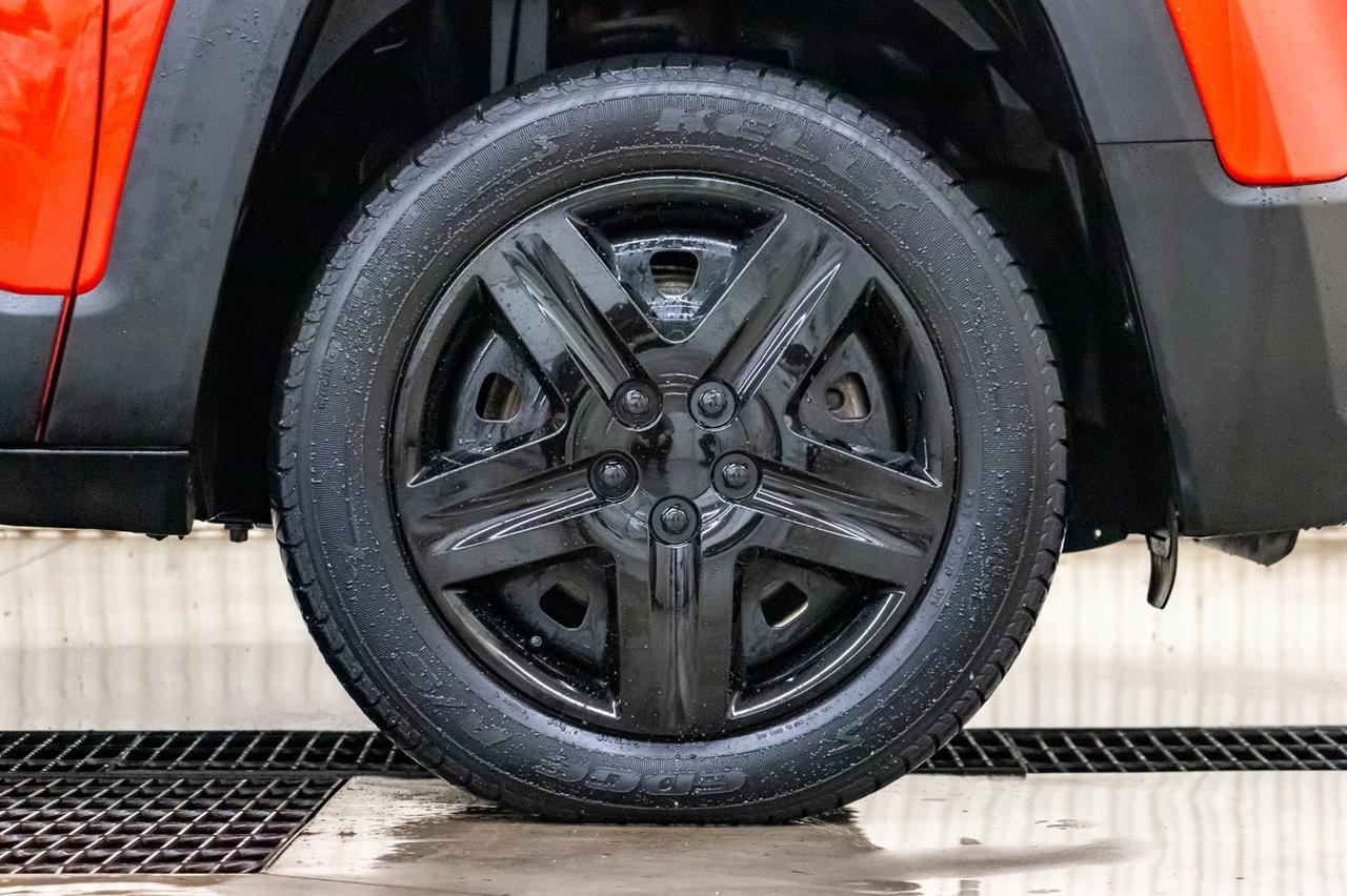 2015 Jeep Renegade 4x4 North BCam Red Deer AB