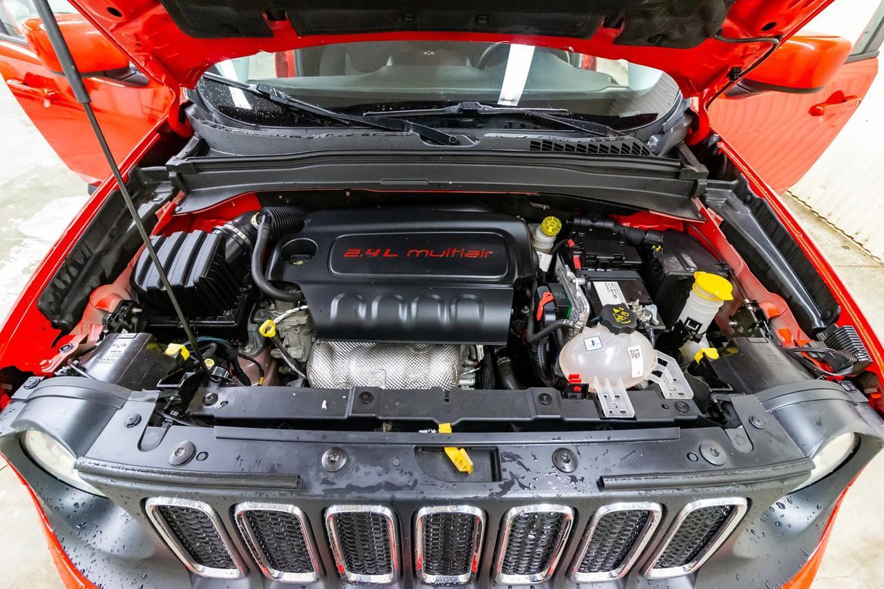 2015 Jeep Renegade 4x4 North BCam Red Deer AB