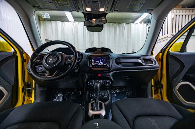 2015 Jeep Renegade 4x4 North Nav Roof BCam Red Deer AB