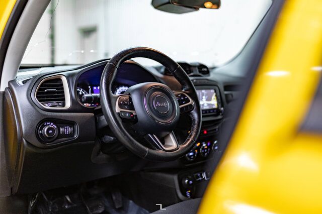 2015 Jeep Renegade 4x4 North Nav Roof BCam Red Deer AB