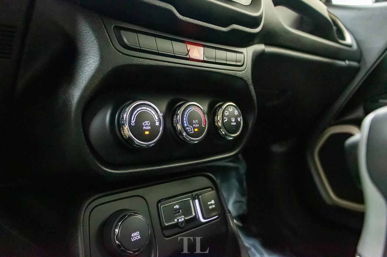 2015 Jeep Renegade 4x4 Sport BCam Red Deer AB