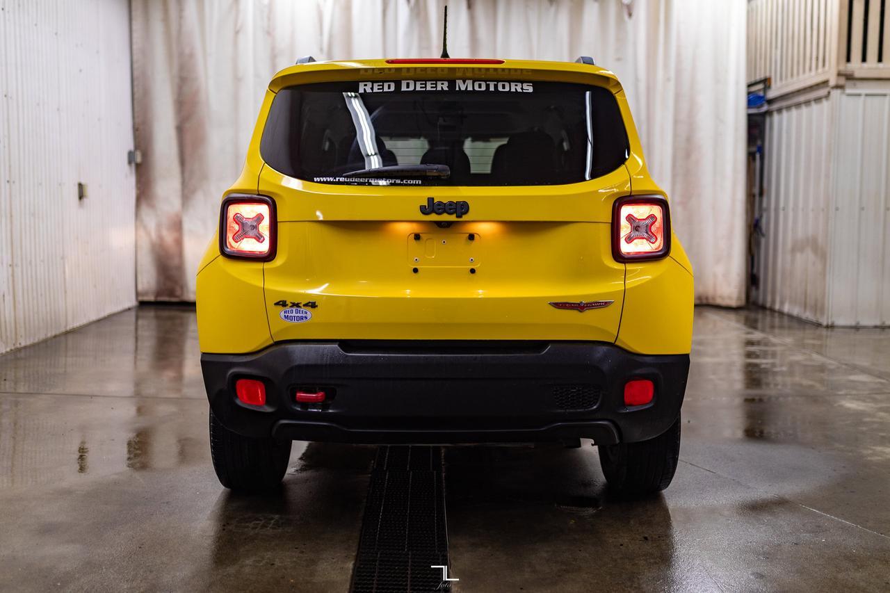 2015 Jeep Renegade 4x4 Trailhawk Leather BCam Red Deer AB