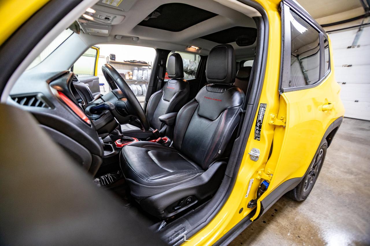 2015 Jeep Renegade 4x4 Trailhawk Leather BCam Red Deer AB
