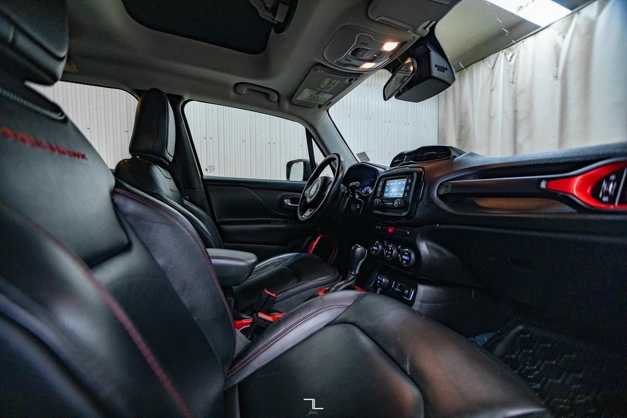 2015 Jeep Renegade 4x4 Trailhawk Leather BCam Red Deer AB