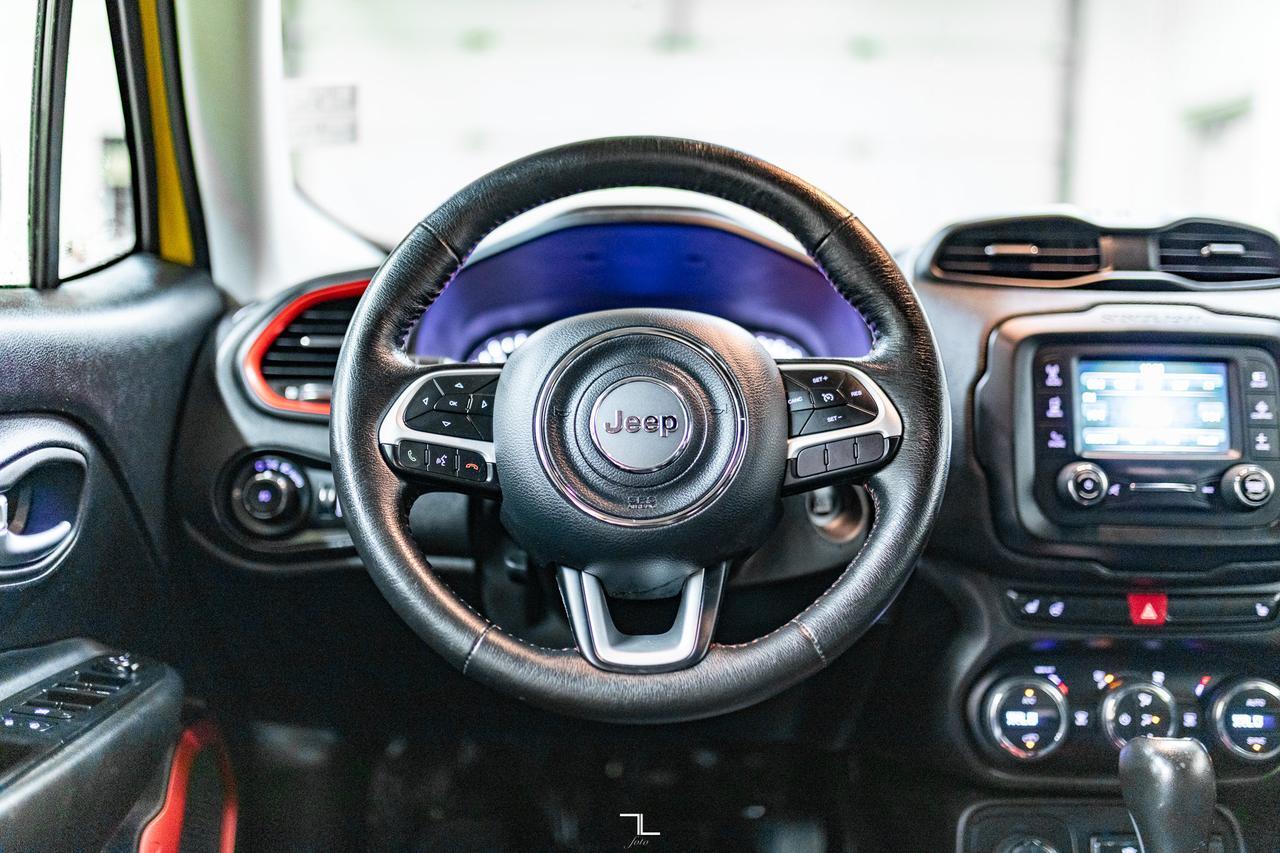 2015 Jeep Renegade 4x4 Trailhawk Leather BCam Red Deer AB