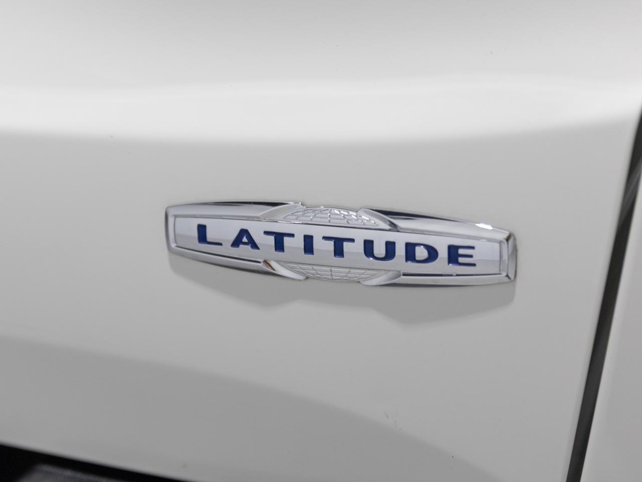 2015 Jeep Renegade Latitude 4WD Cranberry PA
