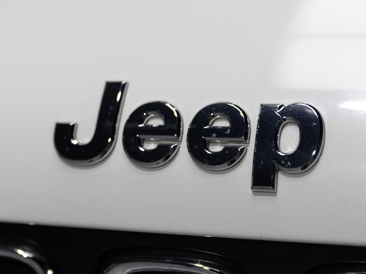 2015 Jeep Renegade Latitude 4WD Cranberry PA