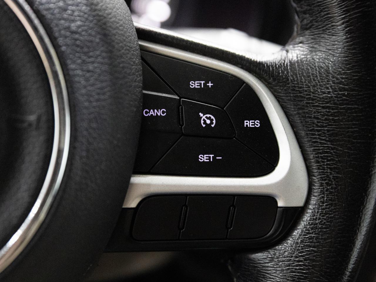 2015 Jeep Renegade Latitude 4WD Cranberry PA