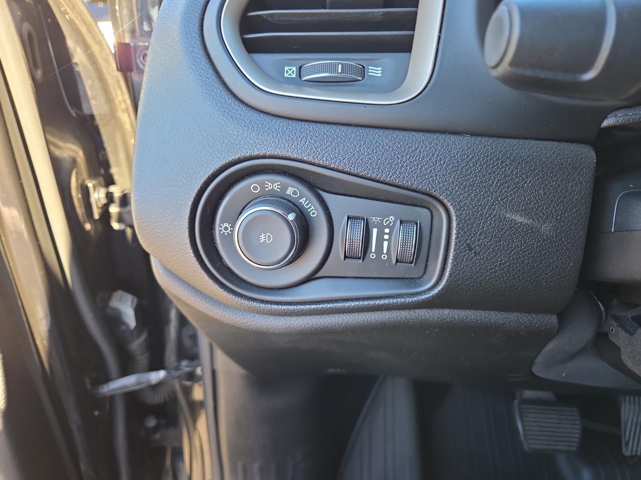 2015 Jeep Renegade Latitude Hamburg PA