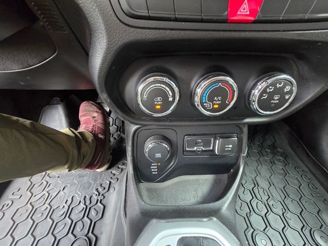 2015 Jeep Renegade Latitude Saint Joseph MO