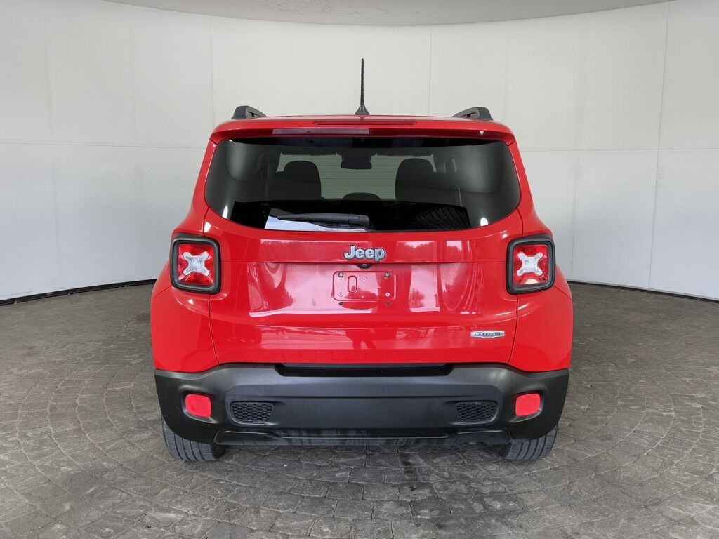 2015 Jeep Renegade Latitude w/Navigation/MySky Roof Maumee OH