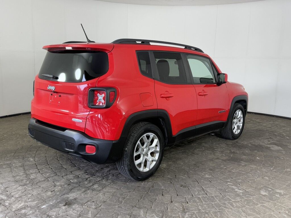 2015 Jeep Renegade Latitude w/Navigation/MySky Roof Maumee OH