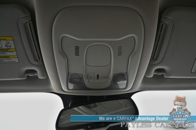 2015 Jeep Renegade Limited / 4X4 / Auto Start / Power & Heated Leather Seats / Heated Steering Wheel / Blind Spot Alert / Bluetooth / USB Input / Back Up Camera / Cruise Control / Keyless Entry & Start / 29 MPG / 1-Owner Anchorage AK