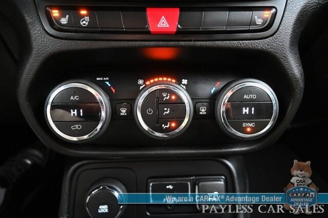 2015 Jeep Renegade Limited / 4X4 / Auto Start / Power & Heated Leather Seats / Heated Steering Wheel / Blind Spot Alert / Bluetooth / USB Input / Back Up Camera / Cruise Control / Keyless Entry & Start / 29 MPG / 1-Owner Anchorage AK
