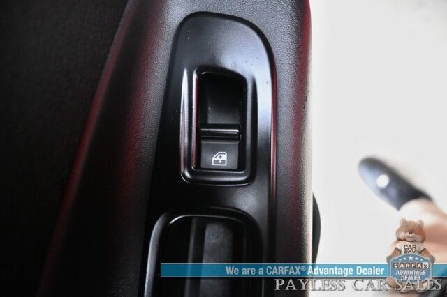 2015 Jeep Renegade Trailhawk / 4X4 / Heated Cloth Seats / Heated Steering Wheel / Auto Start / Open Air Sunroof / Bluetooth / Back Up Camera / Cruise Control / Keyless Entry & Start / Block Heater / Alloy Wheels / Tow Pkg Anchorage AK