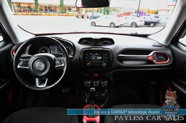 2015 Jeep Renegade Trailhawk / 4X4 / Heated Cloth Seats / Heated Steering Wheel / Auto Start / Open Air Sunroof / Bluetooth / Back Up Camera / Cruise Control / Keyless Entry & Start / Block Heater / Alloy Wheels / Tow Pkg Anchorage AK