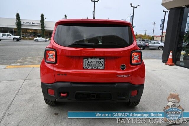 2015 Jeep Renegade Trailhawk / 4X4 / Heated Cloth Seats / Heated Steering Wheel / Auto Start / Open Air Sunroof / Bluetooth / Back Up Camera / Cruise Control / Keyless Entry & Start / Block Heater / Alloy Wheels / Tow Pkg Anchorage AK