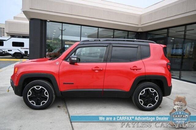 2015 Jeep Renegade Trailhawk / 4X4 / Heated Cloth Seats / Heated Steering Wheel / Auto Start / Open Air Sunroof / Bluetooth / Back Up Camera / Cruise Control / Keyless Entry & Start / Block Heater / Alloy Wheels / Tow Pkg Anchorage AK