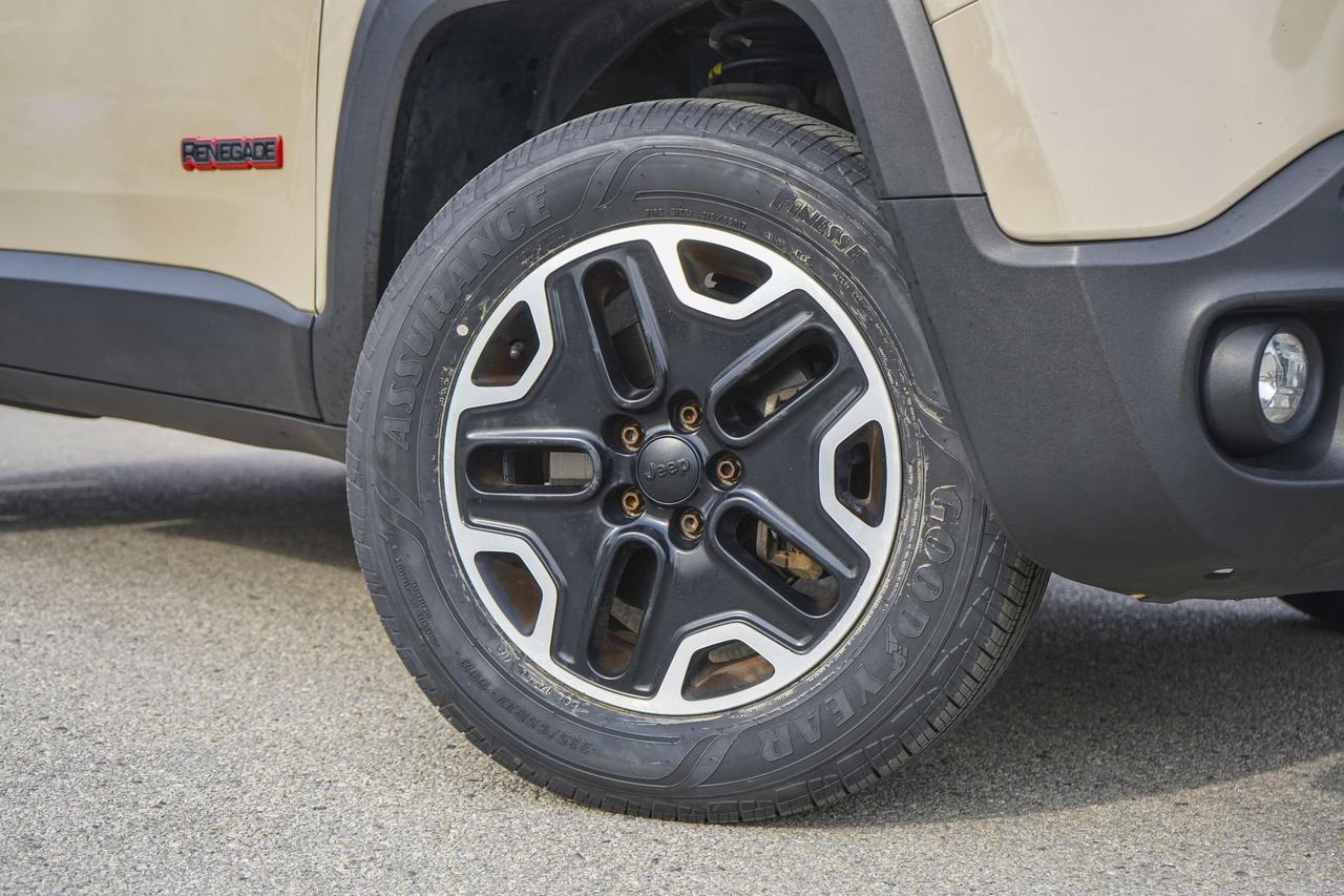 2015 Jeep Renegade Trailhawk