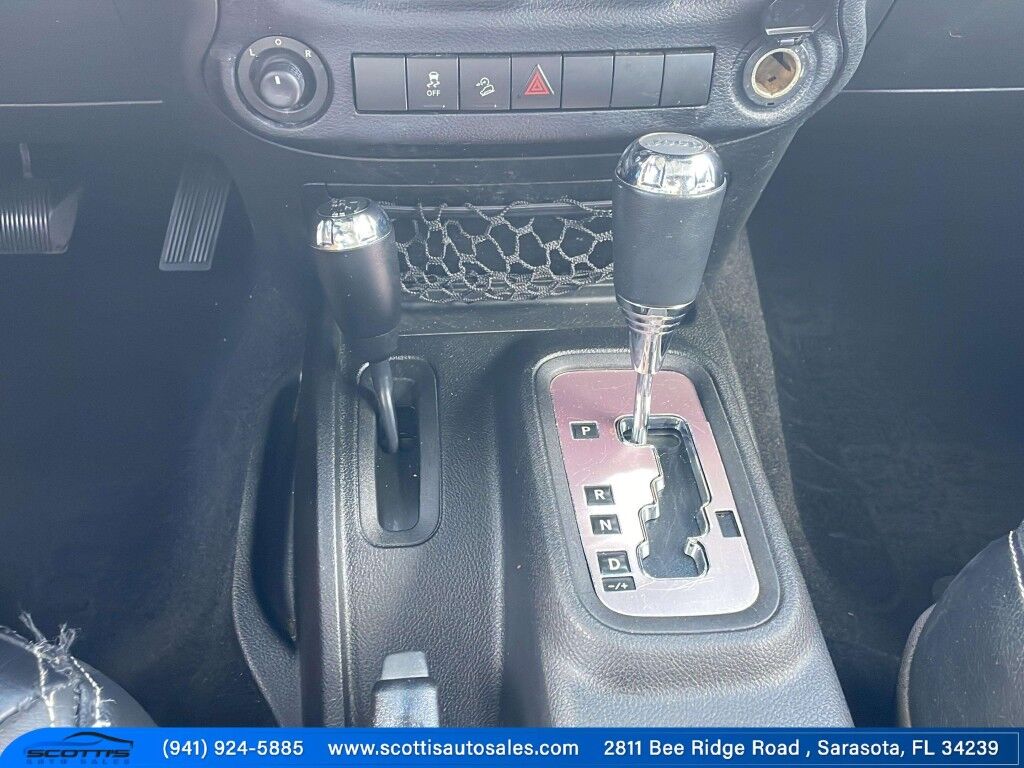2015 Jeep Wrangler Freedom Edition~CLEAN CARFAX~LOCAL TRADE IN~FUN IN THE SUN~GREAT BEACH VEHICLE~ONLINE FINANCE AND SHIPPING AVAILABLE Sarasota FL