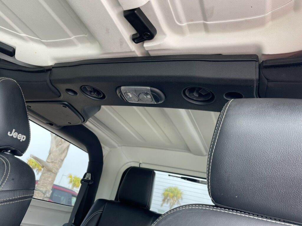 2015 Jeep Wrangler Freedom Edition~CLEAN CARFAX~LOCAL TRADE IN~FUN IN THE SUN~GREAT Sarasota FL