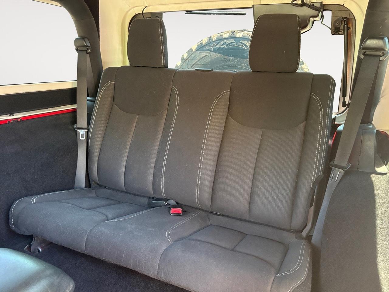2015 Jeep Wrangler Rubicon, RUNNING BOARDS, FENDER FLARES, TOW PACKAGE WITH WINCH, BRUSH GUARD, HARD TOP, LIFTED, CUSTOM PRO COMP WHEELS, BLUETOOTH, ONLY 81K MILES, CLEAN CARFAX, WRANGLE THESE KEYS! Virginia Beach VA