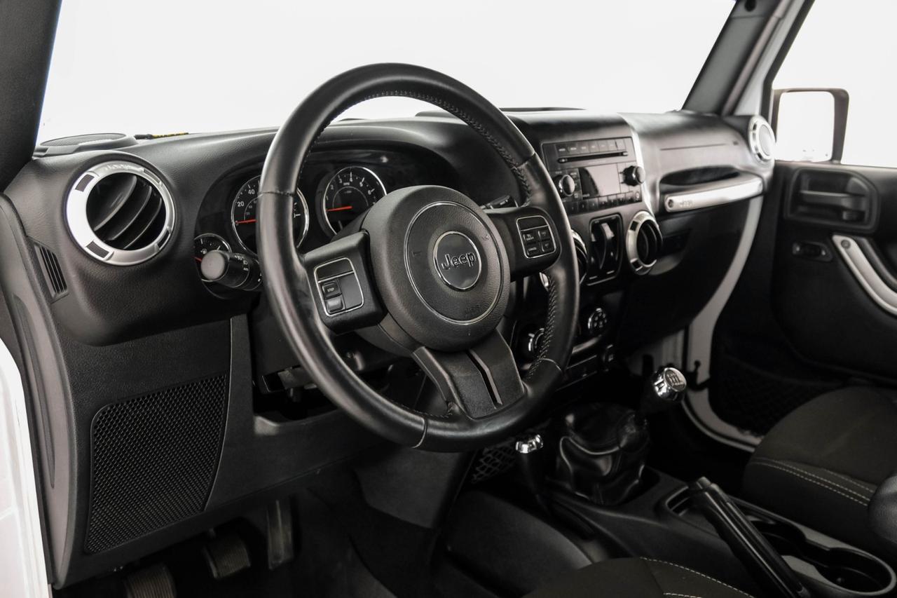2015 Jeep Wrangler SAHARA 4WD HARD TOP CONVERTIBLE CRUISE CONTROL ALLOY WHEELS TOW HITCH Carrollton TX