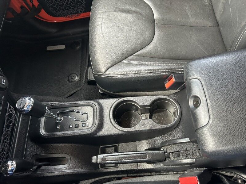 2015 Jeep Wrangler Sahara - 1 OWNER - GREAT SERVICE HISTORY - LEATHER Whitinsville MA