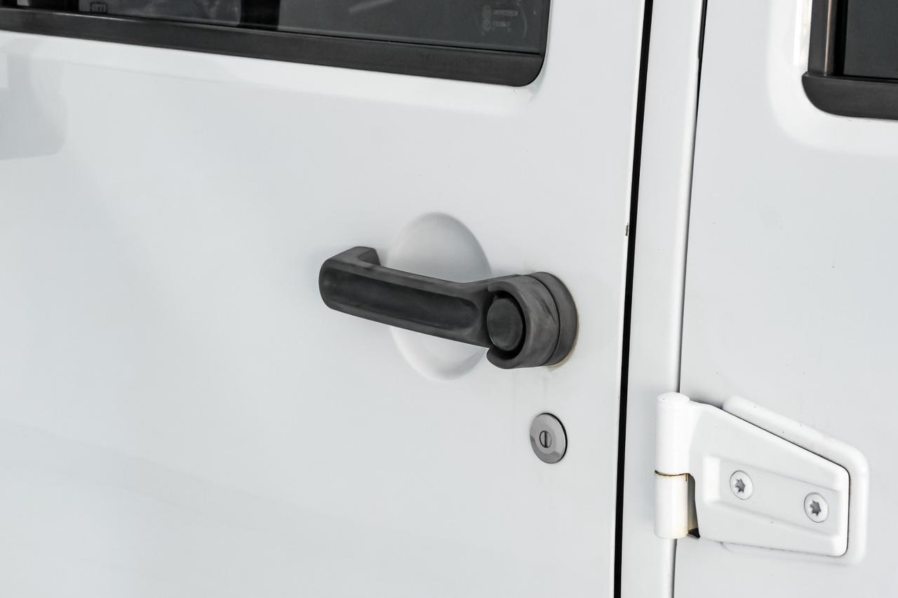 2015 Jeep Wrangler UNLIMITED SAHARA 4WD AUTOMATIC HARD TOP CONVERTIBLE NAVIGATION Carrollton TX