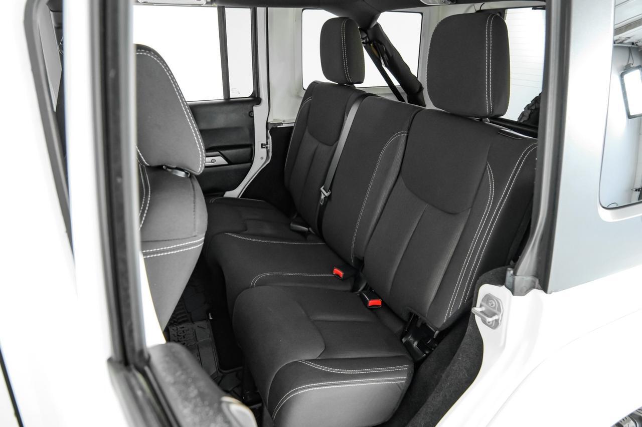 2015 Jeep Wrangler UNLIMITED SAHARA 4WD AUTOMATIC HARD TOP CONVERTIBLE NAVIGATION Carrollton TX