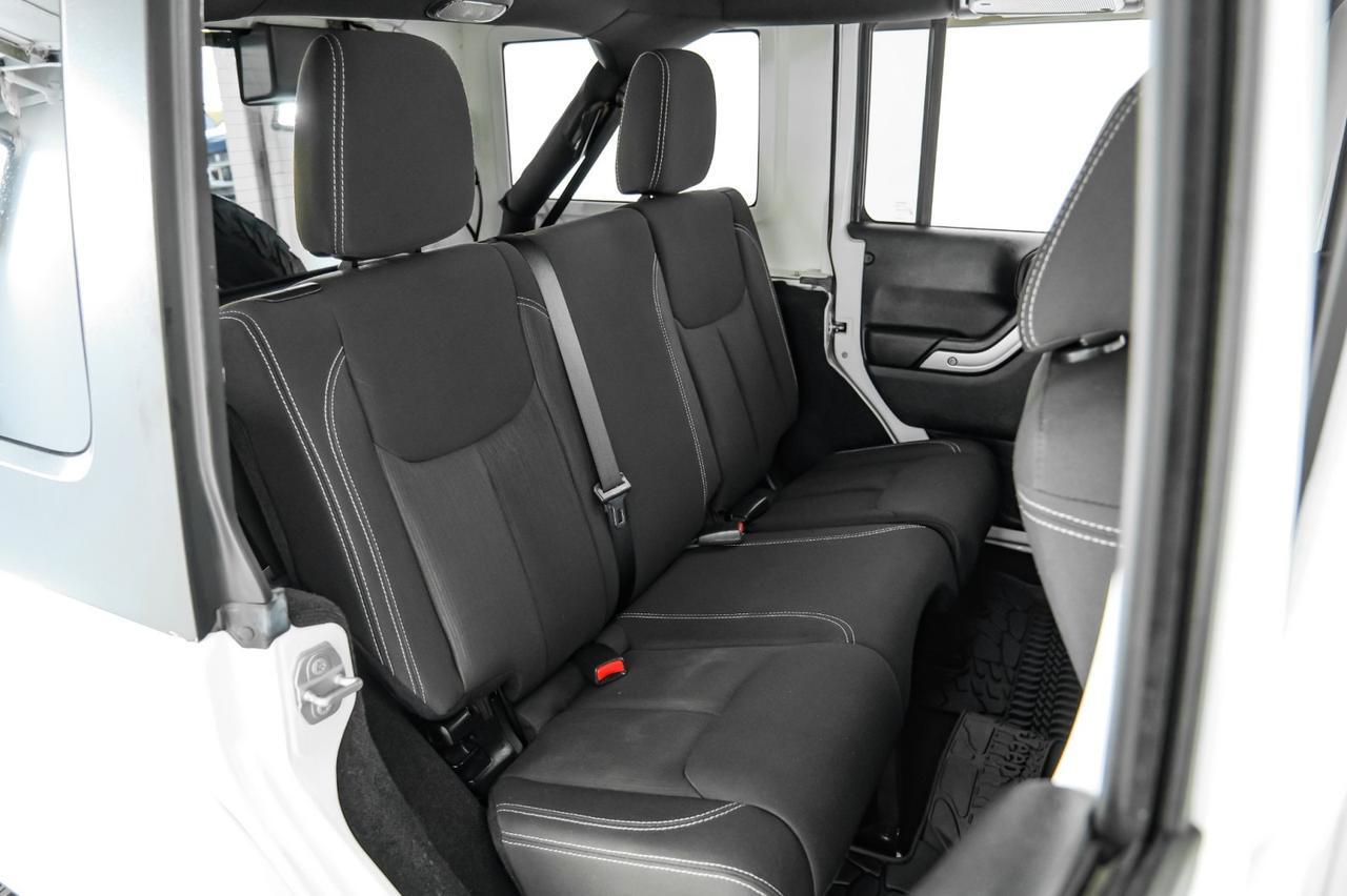 2015 Jeep Wrangler UNLIMITED SAHARA 4WD AUTOMATIC HARD TOP CONVERTIBLE NAVIGATION Carrollton TX