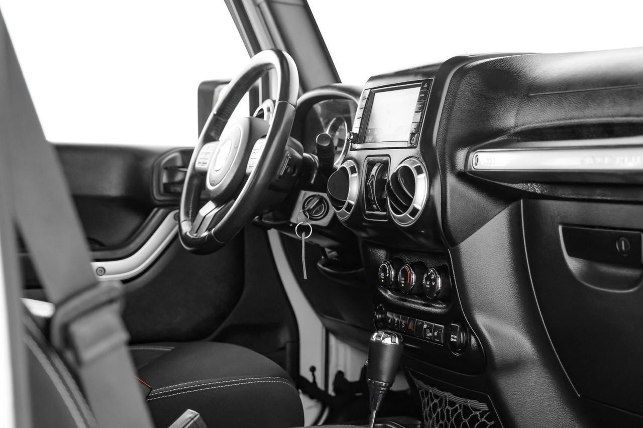 2015 Jeep Wrangler UNLIMITED SAHARA 4WD AUTOMATIC HARD TOP CONVERTIBLE NAVIGATION Carrollton TX