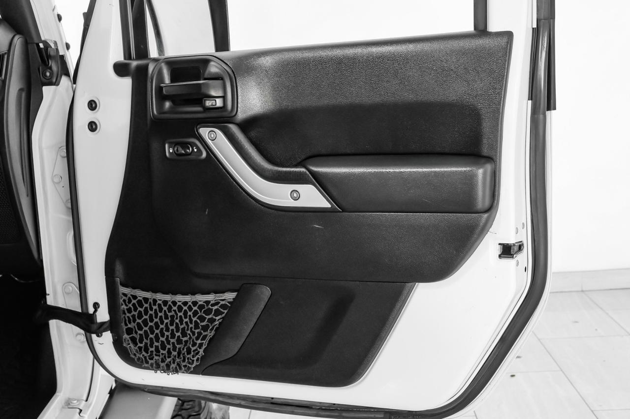 2015 Jeep Wrangler UNLIMITED SAHARA 4WD AUTOMATIC HARD TOP CONVERTIBLE NAVIGATION Carrollton TX