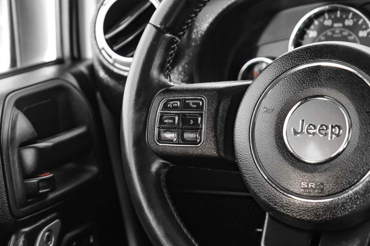 2015 Jeep Wrangler UNLIMITED SAHARA 4WD AUTOMATIC HARD TOP CONVERTIBLE NAVIGATION Carrollton TX