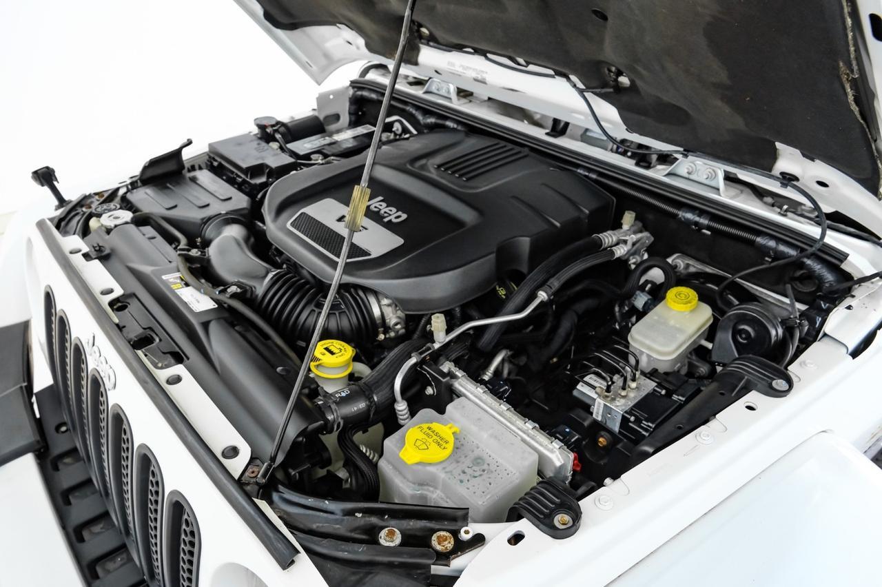 2015 Jeep Wrangler UNLIMITED SAHARA 4WD AUTOMATIC HARD TOP CONVERTIBLE NAVIGATION Carrollton TX