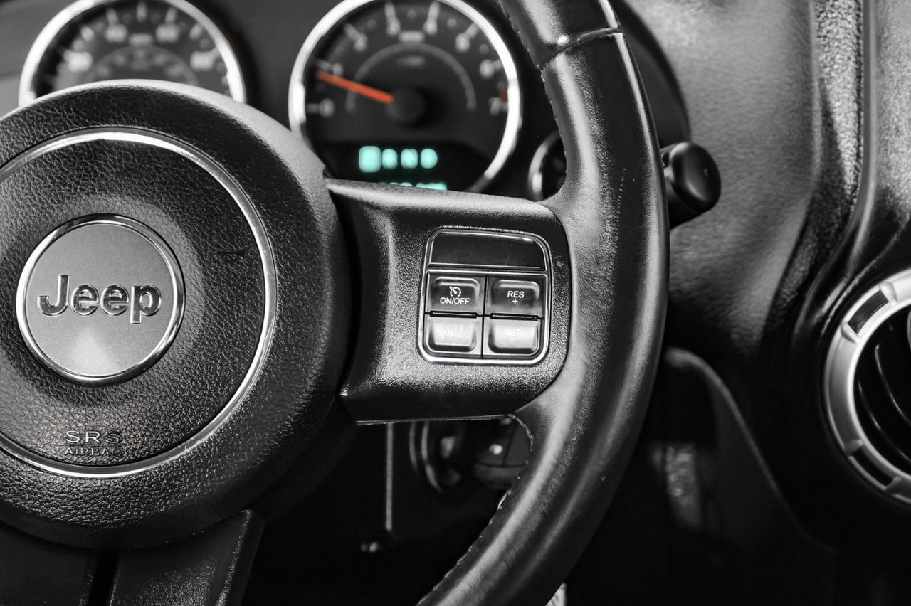 2015 Jeep Wrangler UNLIMITED SAHARA 4WD AUTOMATIC HARD TOP CONVERTIBLE NAVIGATION Carrollton TX