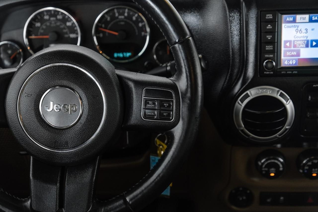 2015 Jeep Wrangler UNLIMITED SAHARA 4WD HARD TOP CONVERTIBLE NAVIGATION LEATHER HEA Carrollton TX