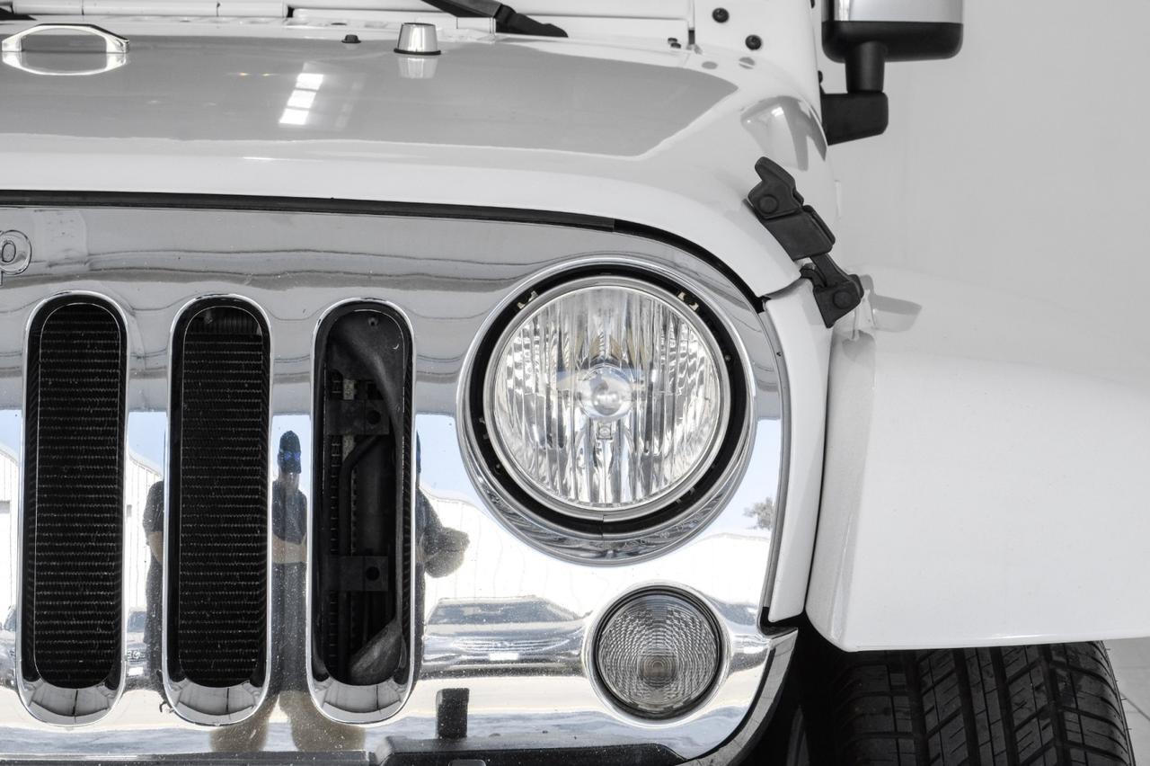 2015 Jeep Wrangler UNLIMITED SAHARA 4WD HARD TOP CONVERTIBLE NAVIGATION LEATHER HEA Carrollton TX
