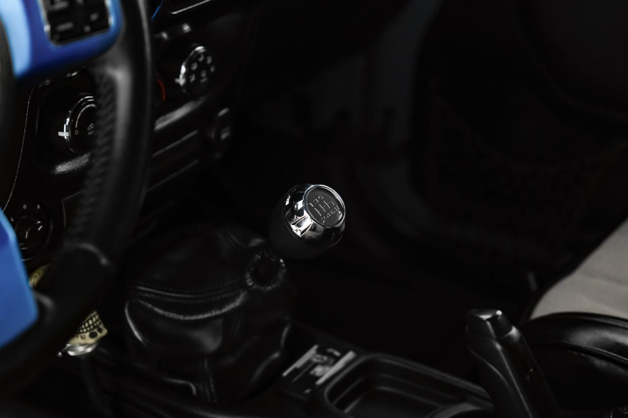 2015 Jeep Wrangler UNLIMITED WILLYS WHEELER 4WD HARD TOP CONVERTIBLE CRUISE CONTROL Carrollton TX