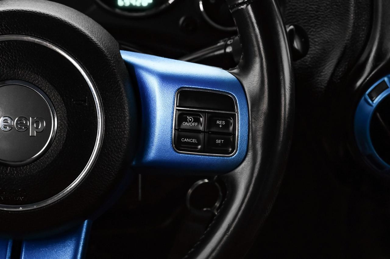 2015 Jeep Wrangler UNLIMITED WILLYS WHEELER 4WD HARD TOP CONVERTIBLE CRUISE CONTROL Carrollton TX