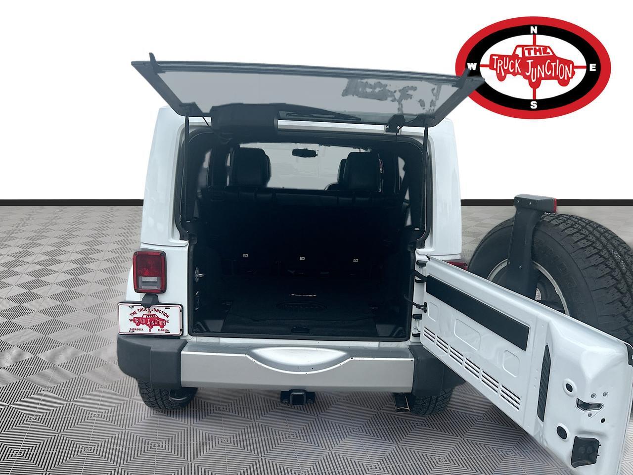 2015 Jeep Wrangler Unlimited 4WD 4dr Sahara Venice FL