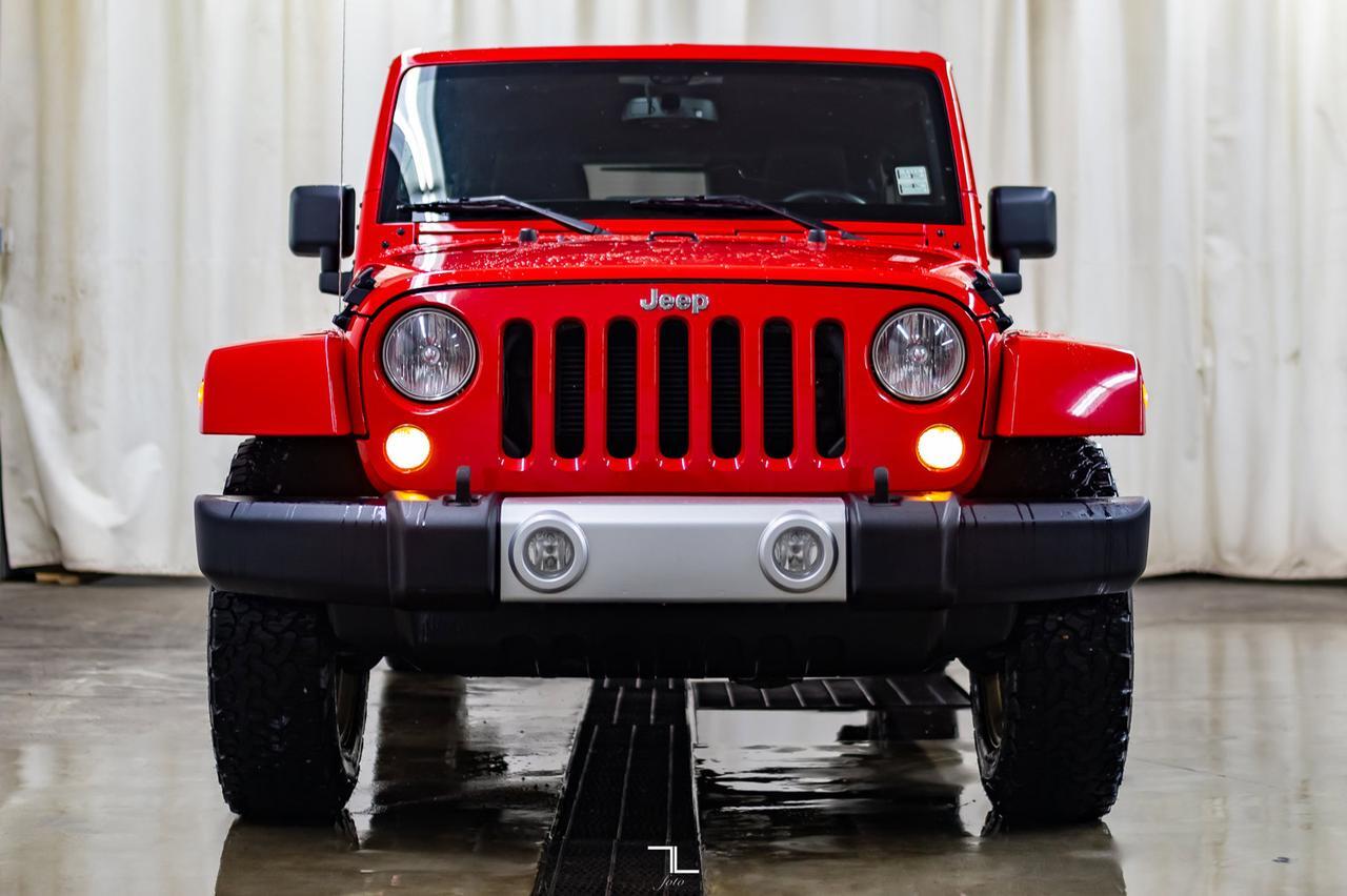 2015 Jeep Wrangler Unlimited 4x4 Sahara Leather Nav Red Deer AB
