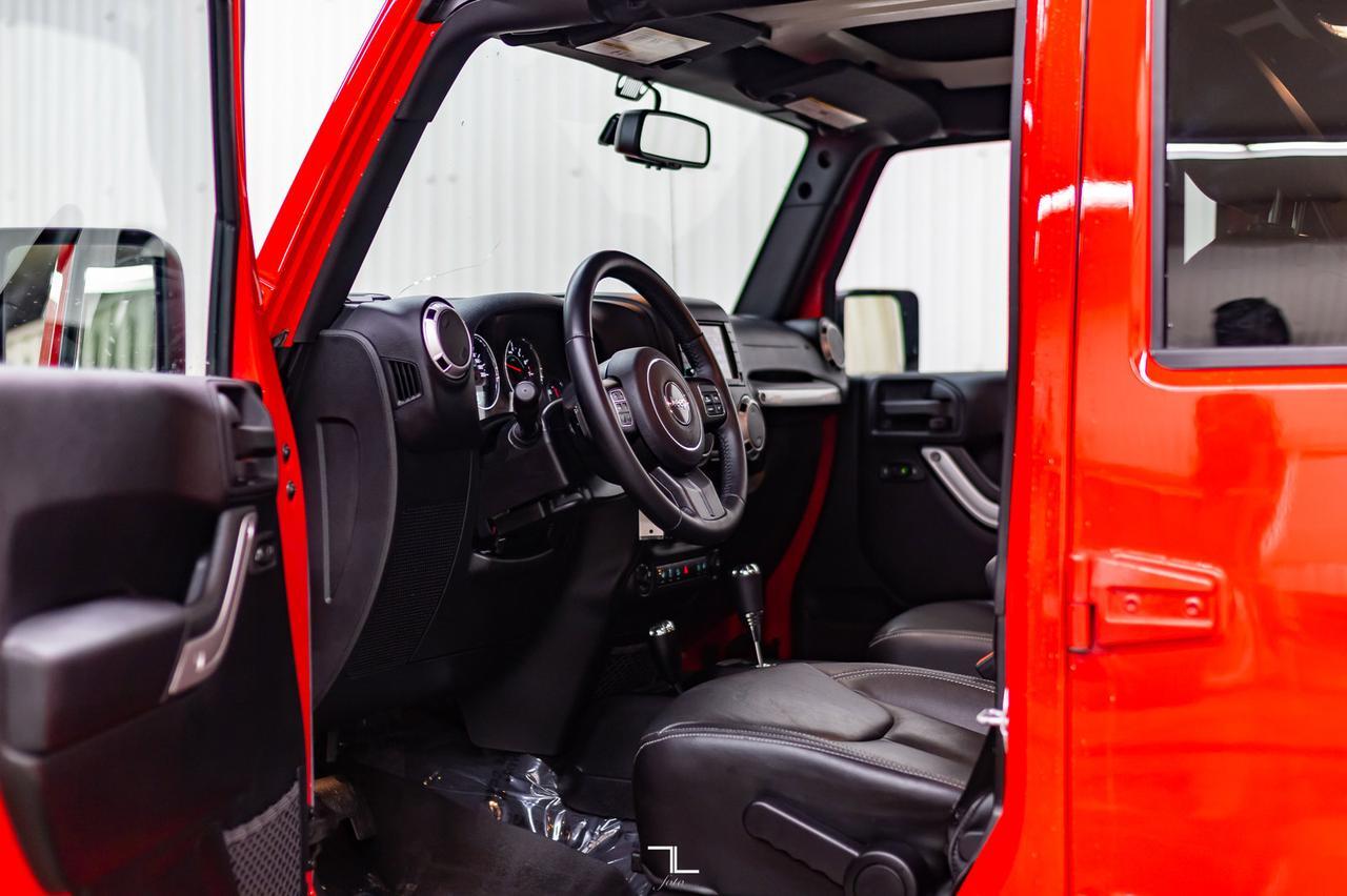 2015 Jeep Wrangler Unlimited 4x4 Sahara Leather Nav Red Deer AB