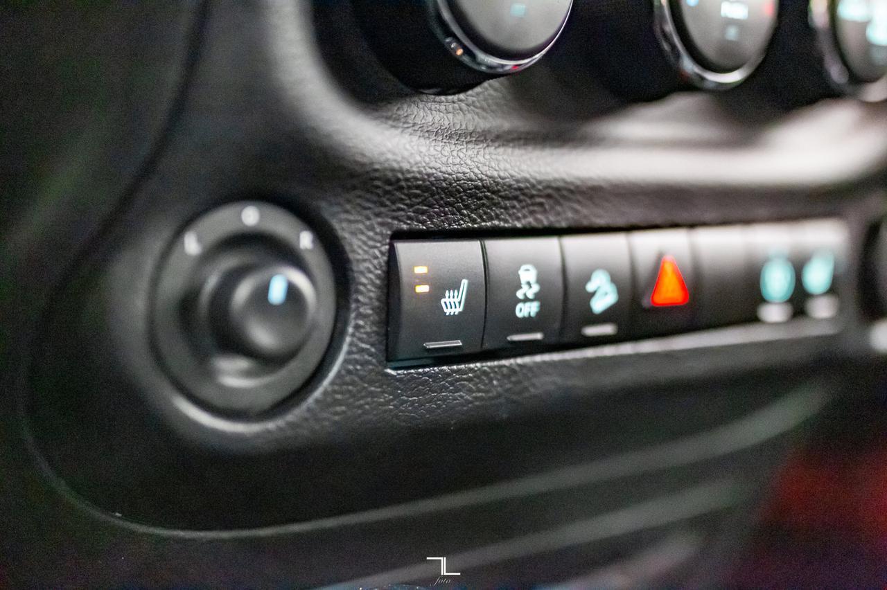 2015 Jeep Wrangler Unlimited 4x4 Sahara Leather Nav Red Deer AB